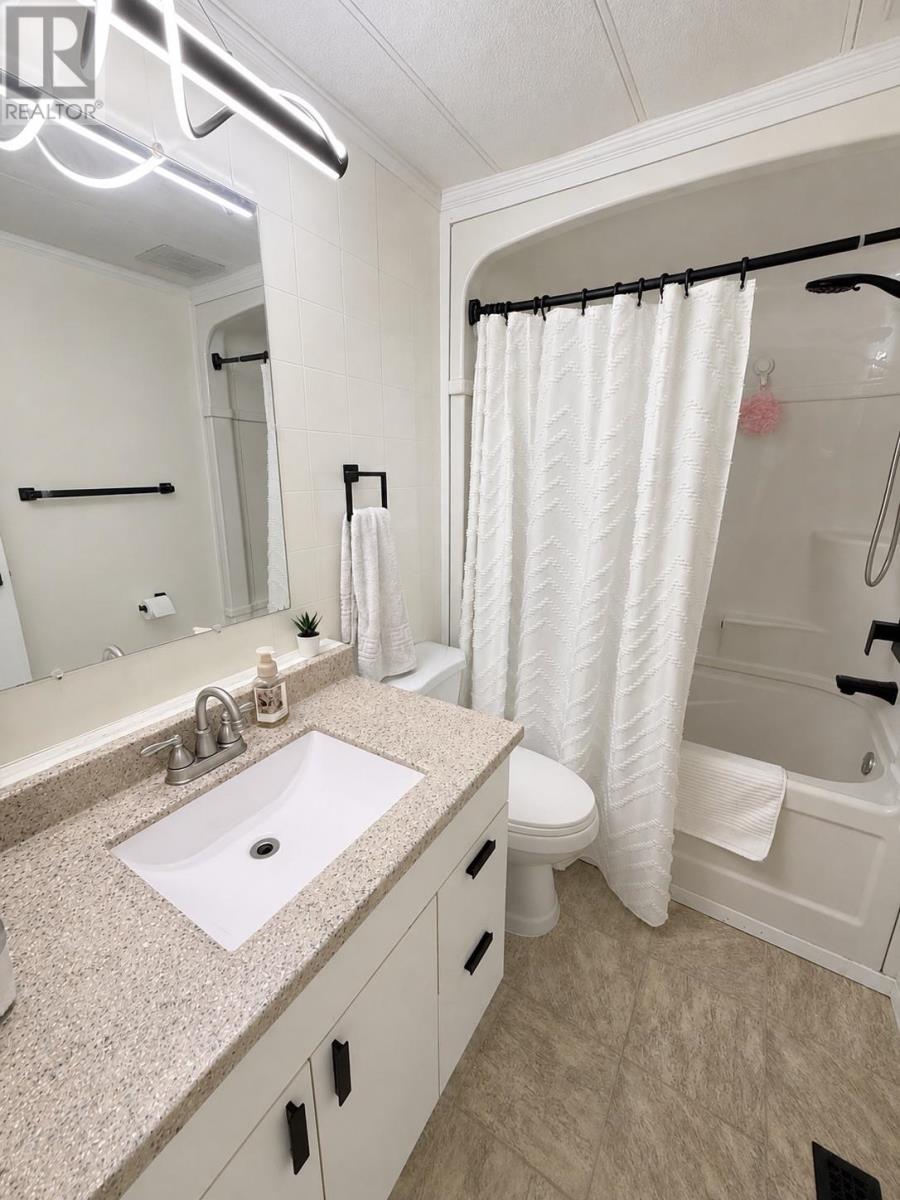 109 Clarke AVE - 16