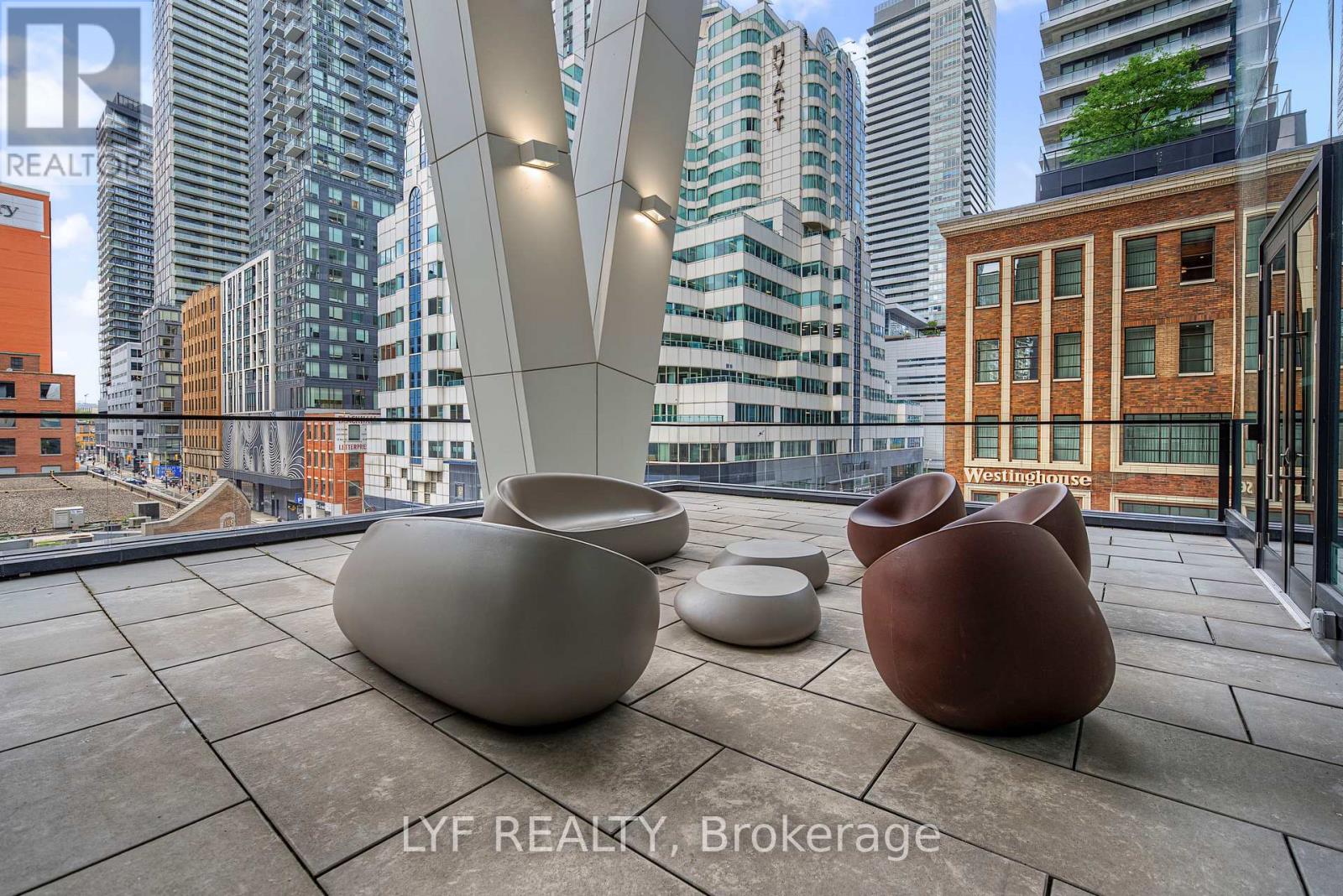 #2403 357 KING STREET W - 31