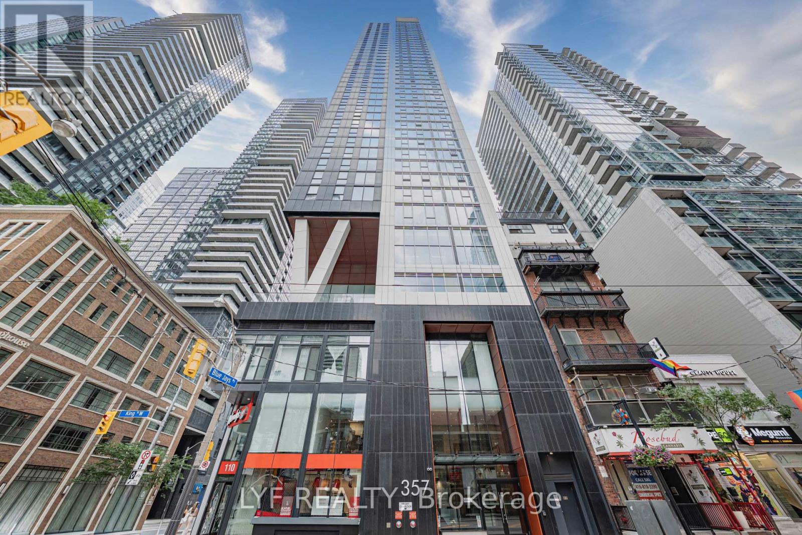 #2403 357 KING STREET W - 4