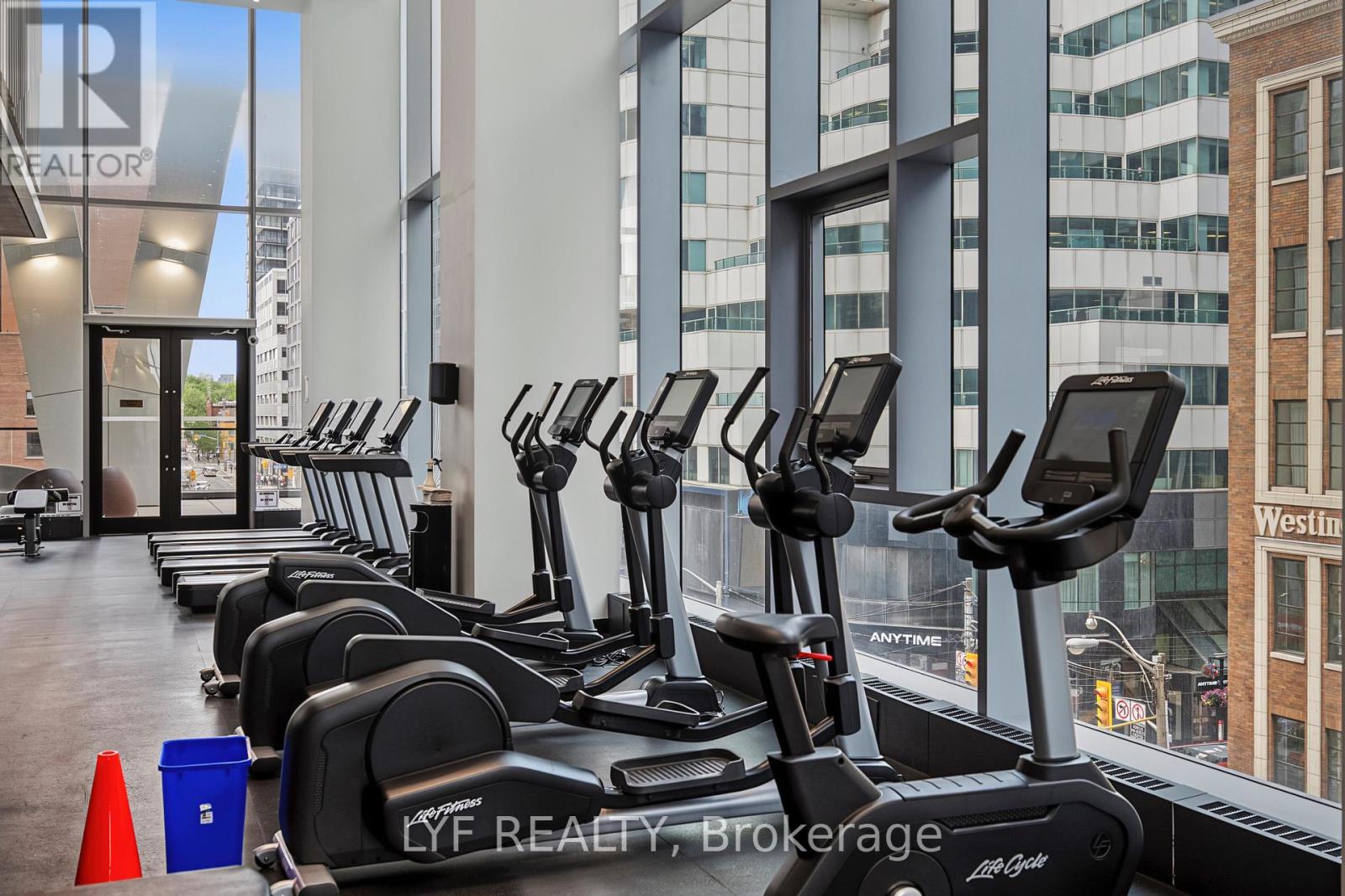 #2403 357 KING STREET W - 47
