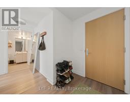 2403 - 357 King Street W, Toronto, ON M5V0S7 Photo 8
