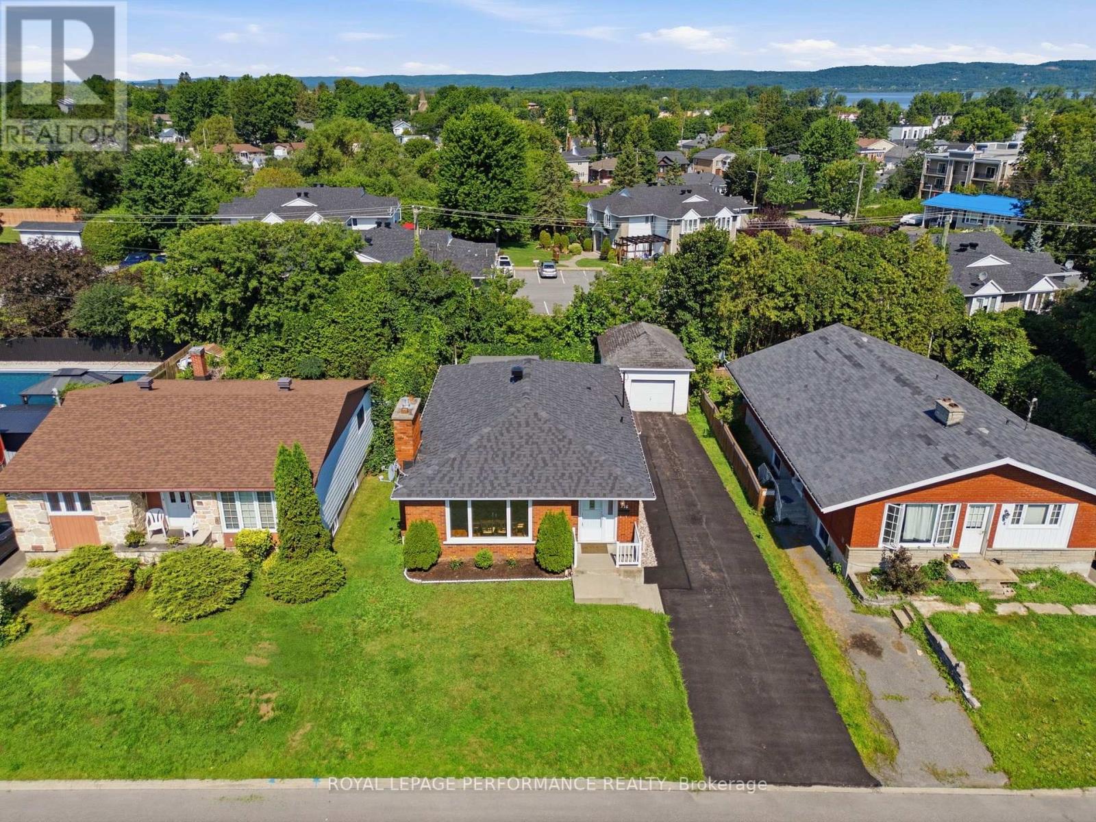716 CARTIER BOULEVARD - Image 31