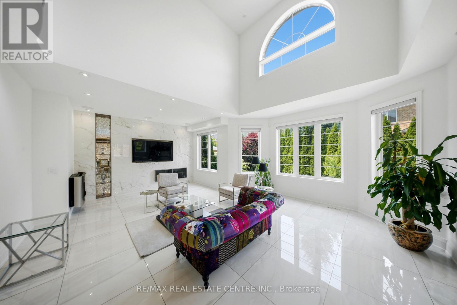 567 BRIDGEVIEW ROAD - 18