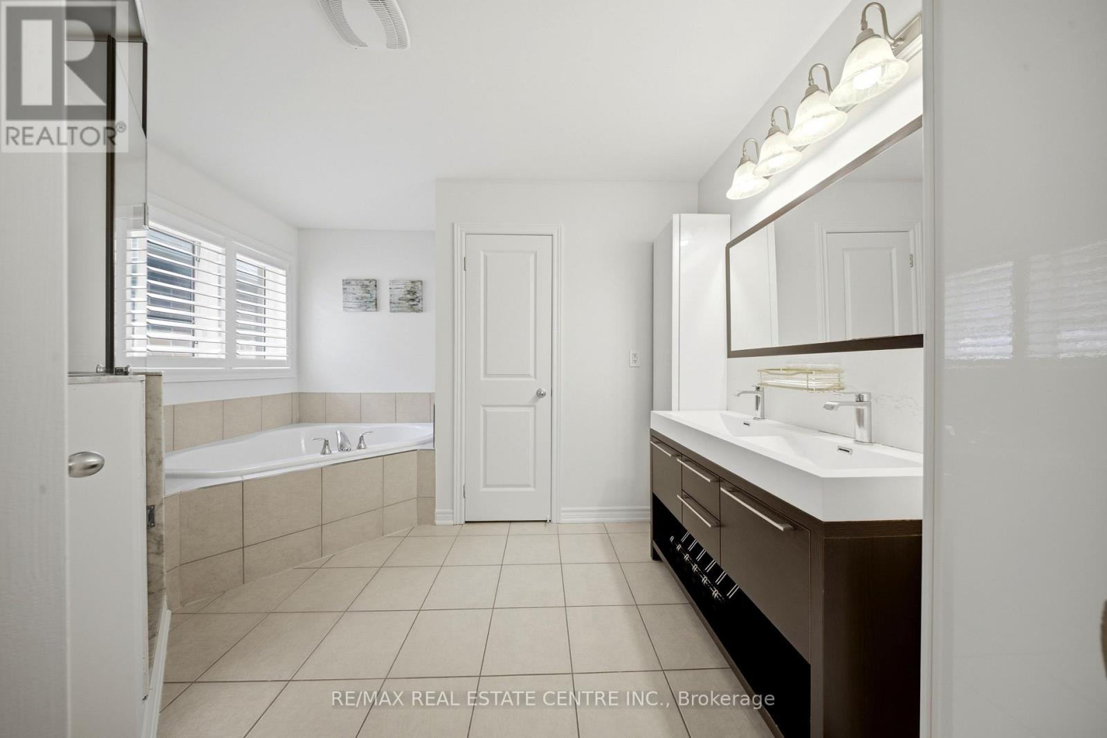 567 BRIDGEVIEW ROAD - 27