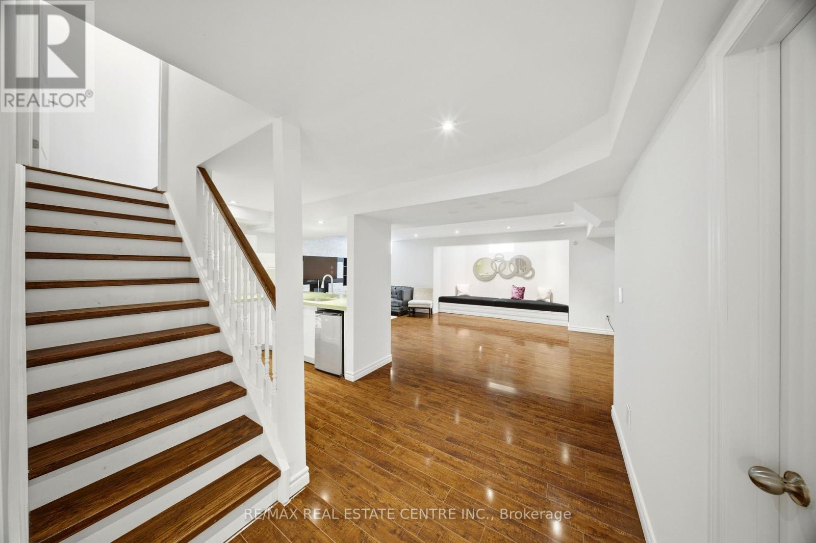 567 BRIDGEVIEW ROAD - 35