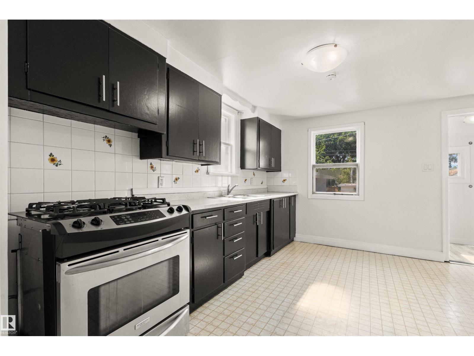 12014 58 ST NW - 3