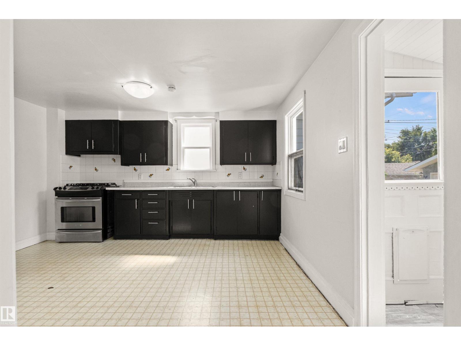 12014 58 ST NW - 14