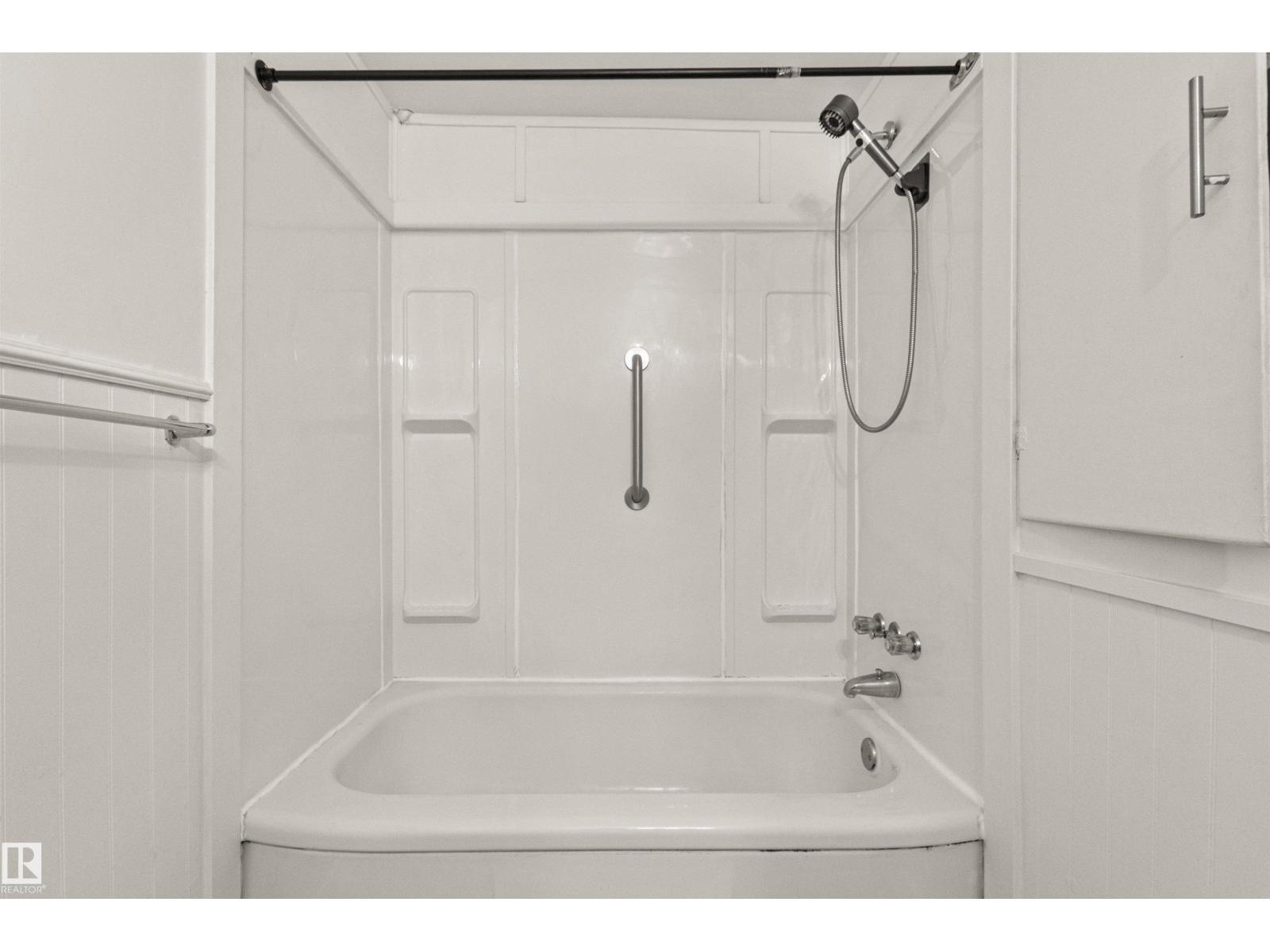 12014 58 ST NW - Image 24