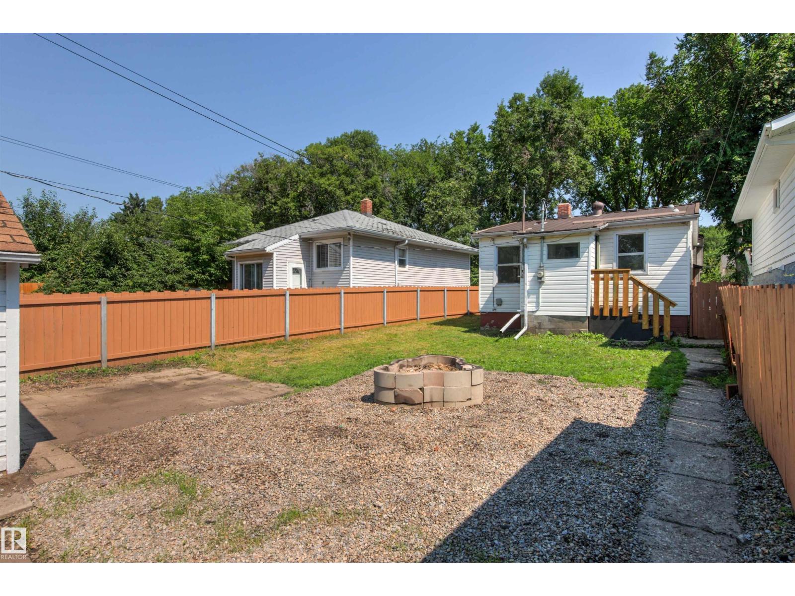 12014 58 ST NW - 35
