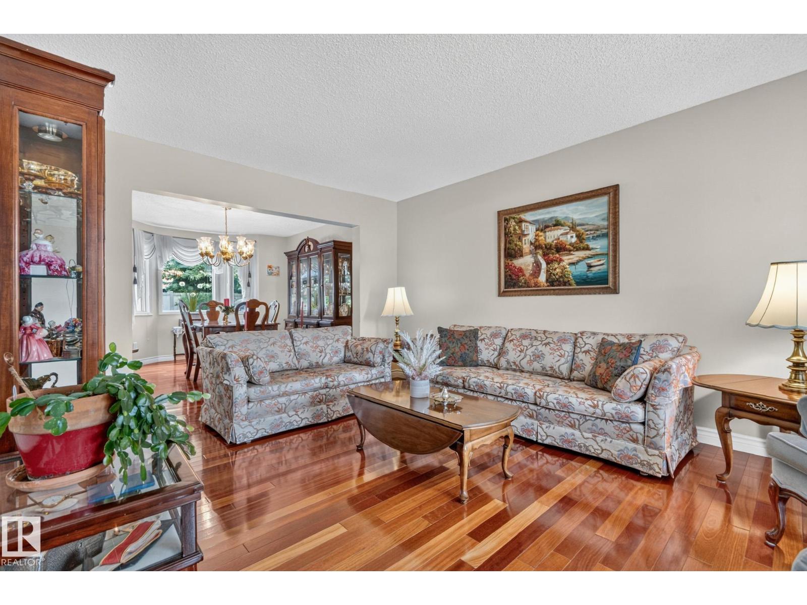 3108 36B AV NW - 8