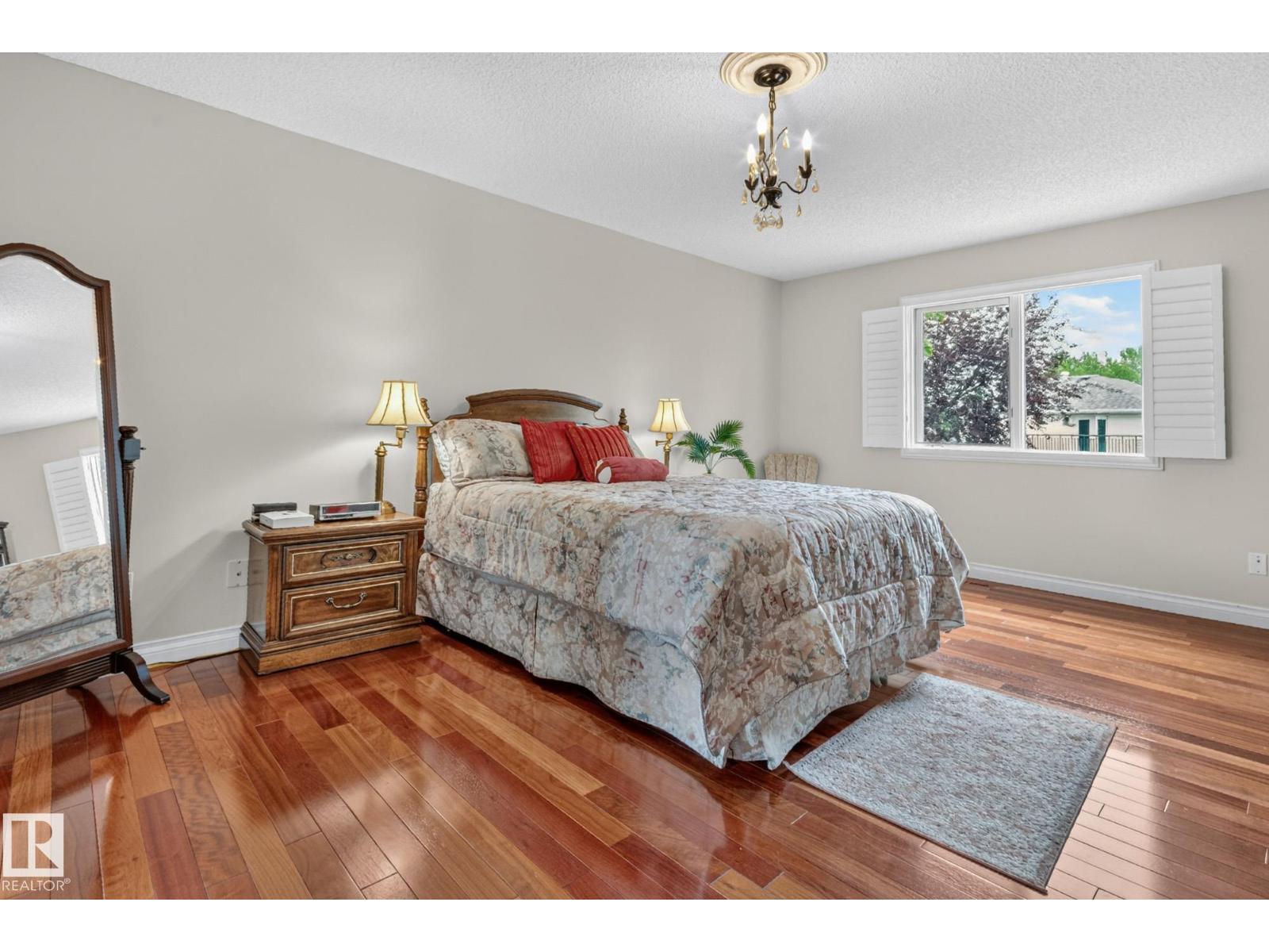 3108 36B AV NW - 24