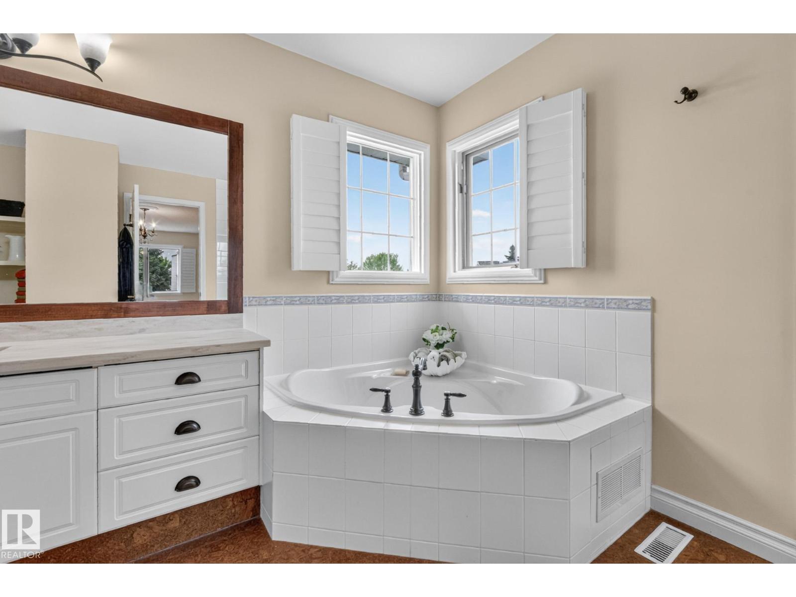 3108 36B AV NW - Image 27