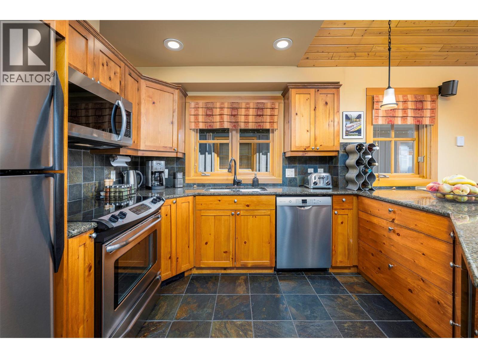 360 Whitehorse Lane Unit# 16, Big White