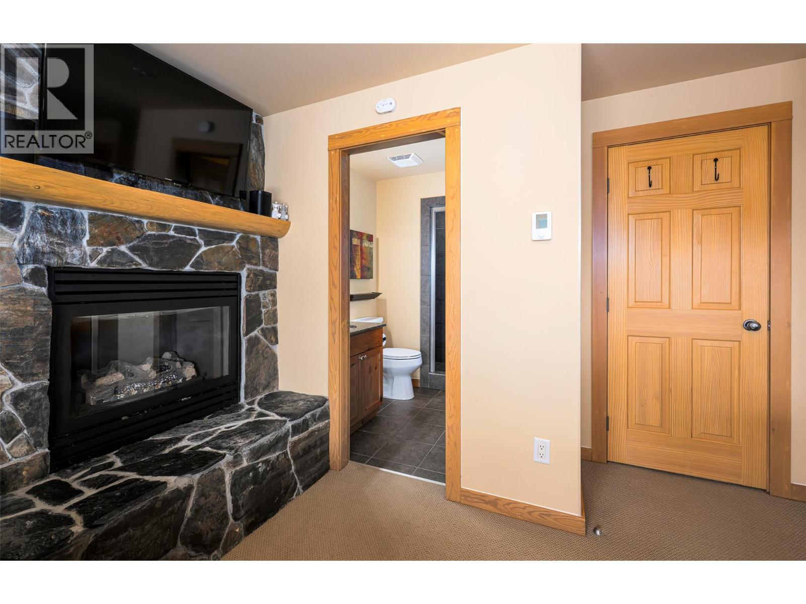 360 Whitehorse Lane Unit# 16, Big White