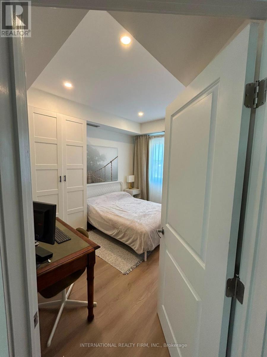#204 1785 EGLINTON AVENUE E - 32