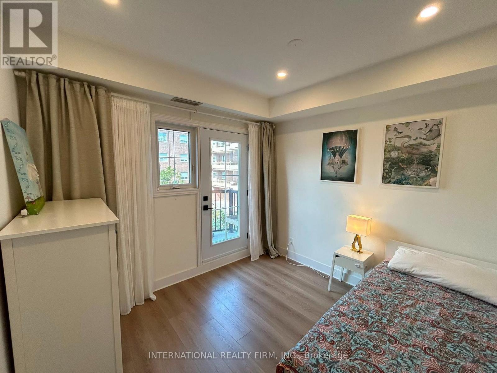 #204 1785 EGLINTON AVENUE E - 35