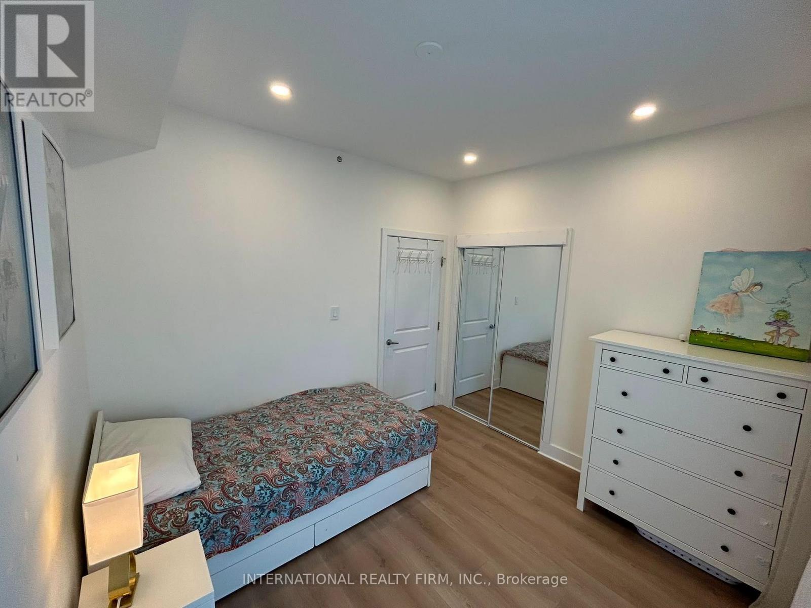 #204 1785 EGLINTON AVENUE E - 38