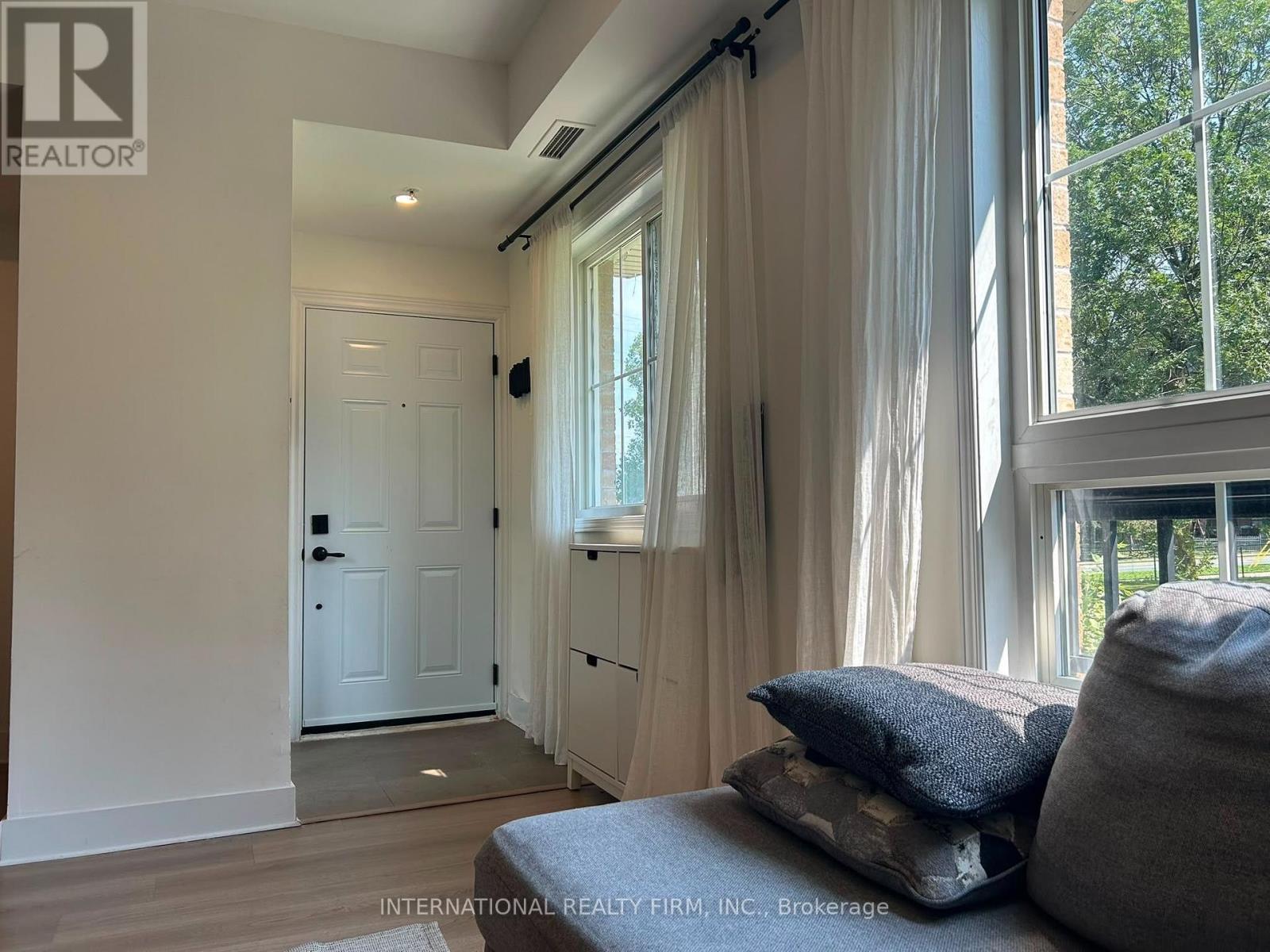 #204 1785 EGLINTON AVENUE E - 7