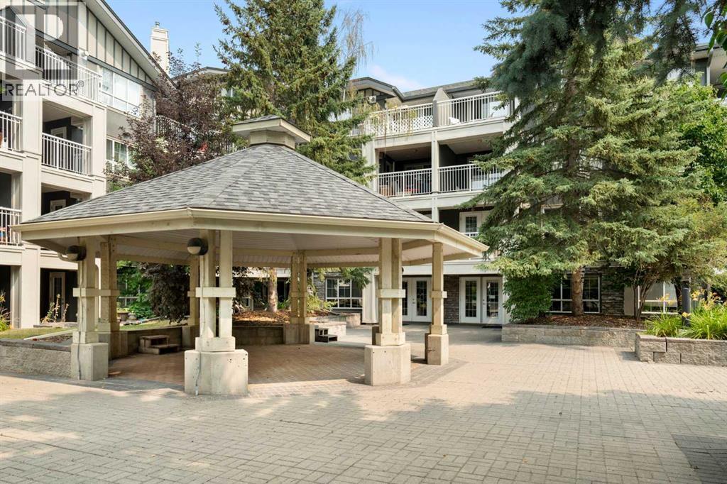 #159 35 Richard Court SW - 36
