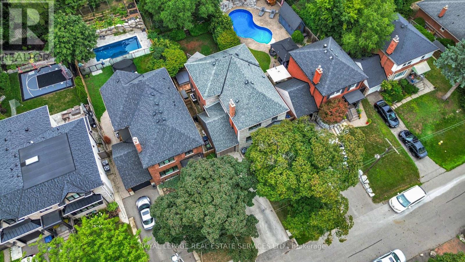 52 GLENADEN AVENUE E - 46
