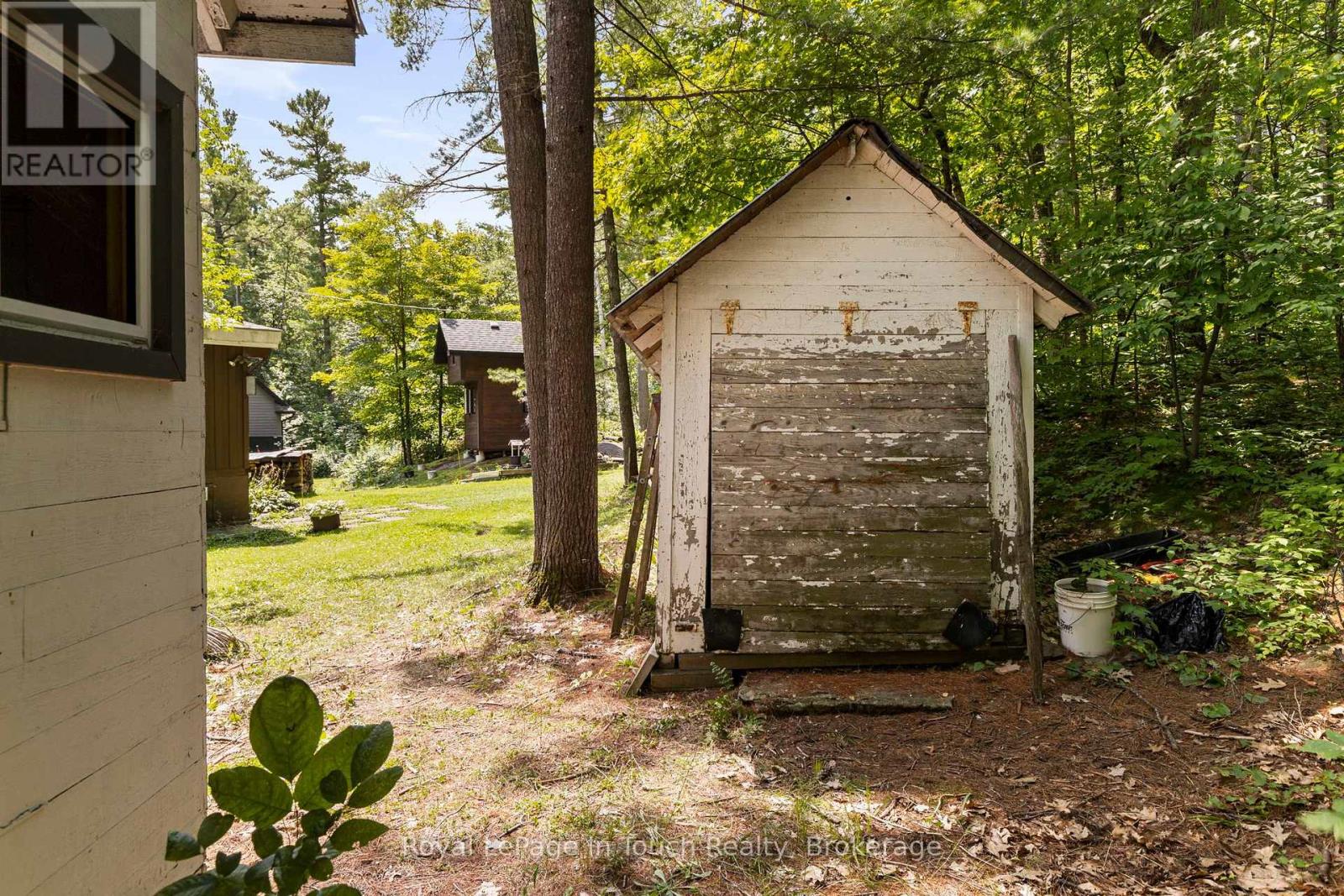4163 SMITH LANE - 10