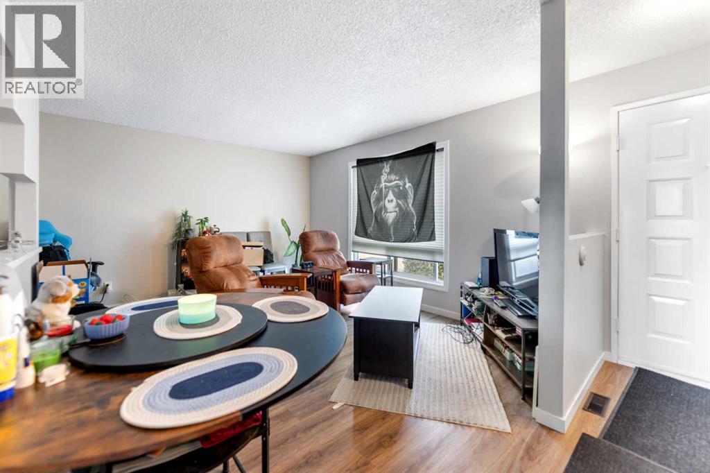 67 Falchurch Crescent NE - 5
