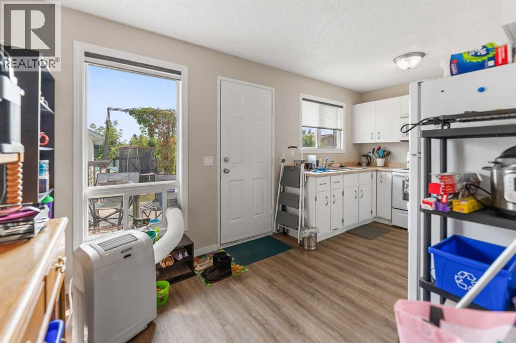 67 Falchurch Crescent NE - 9