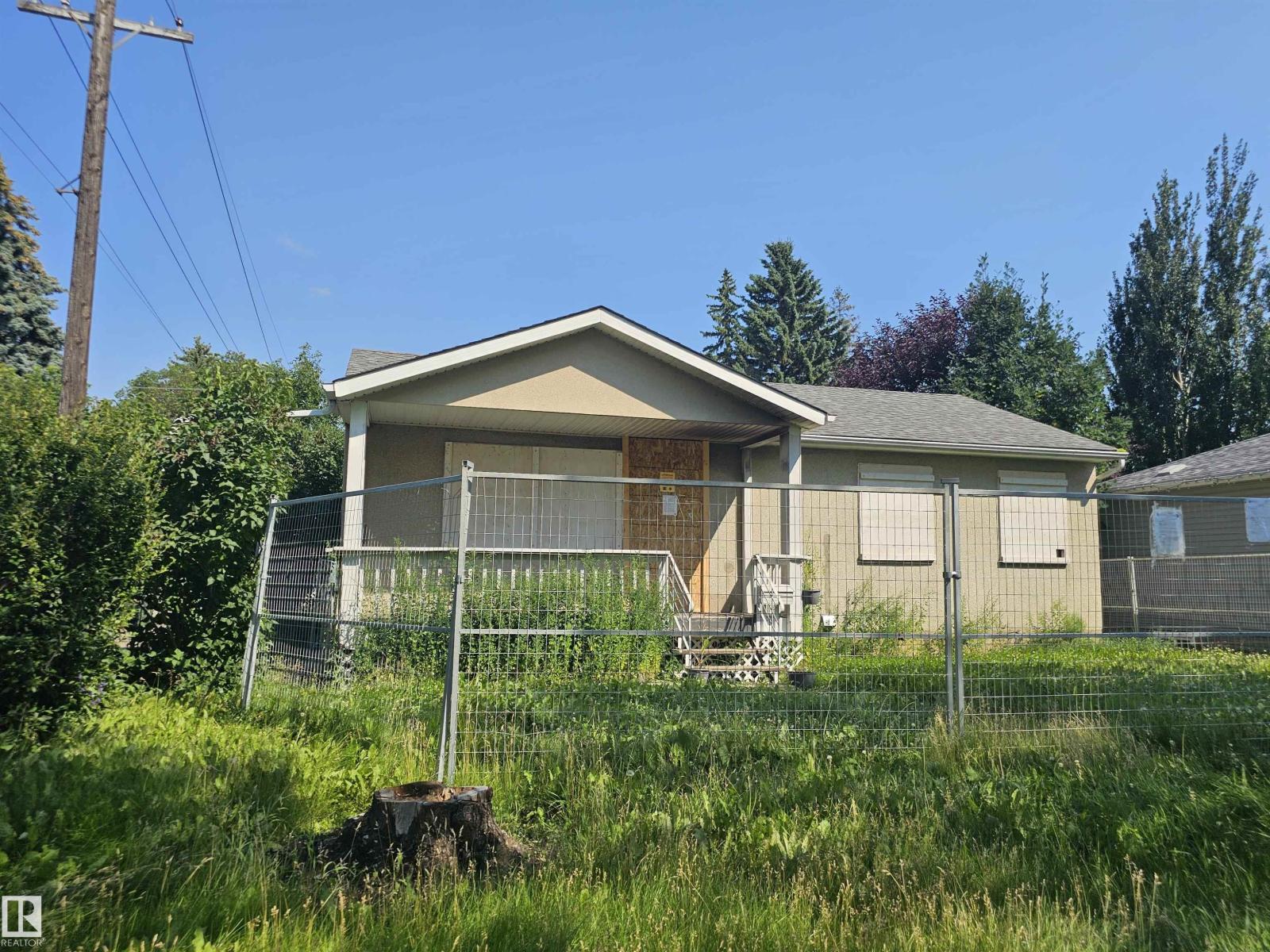 9115 76 ST NW NW, Holyrood, Edmonton photo 1