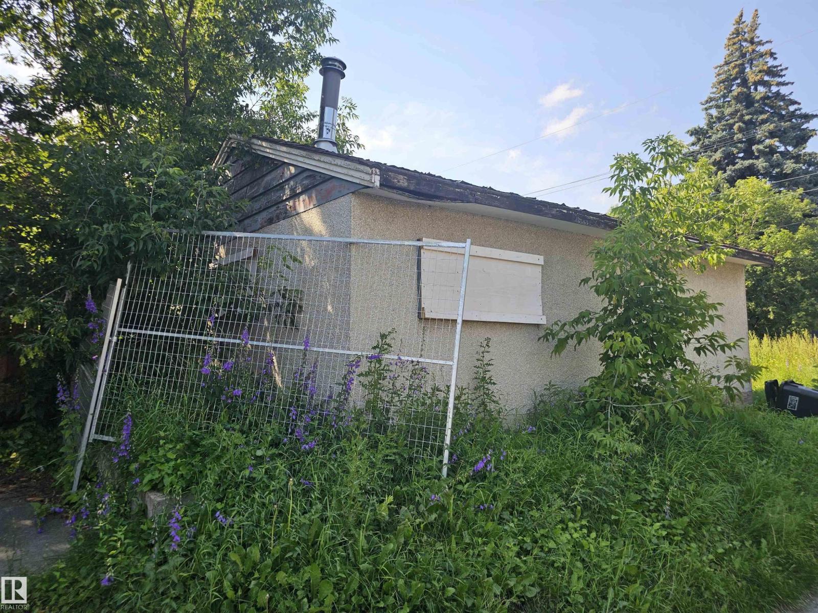 9115 76 ST NW - Image 17