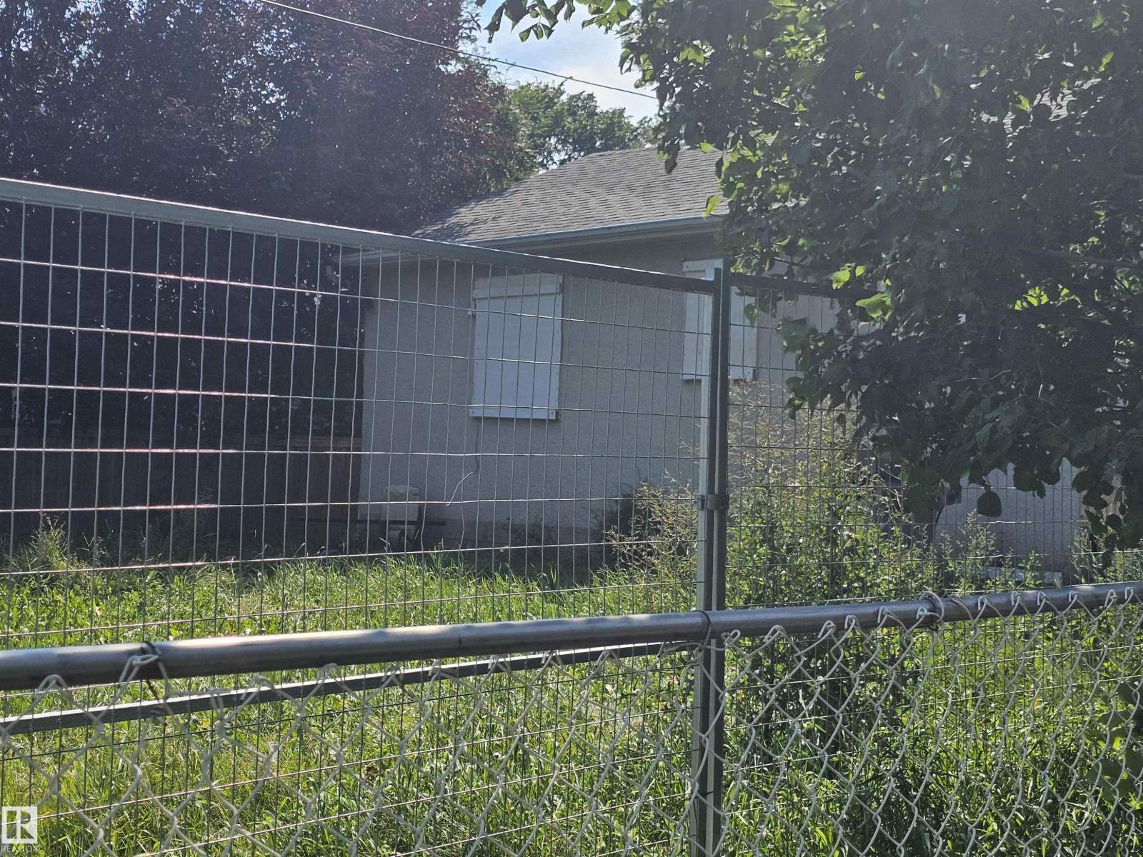 9115 76 ST NW - Image 7