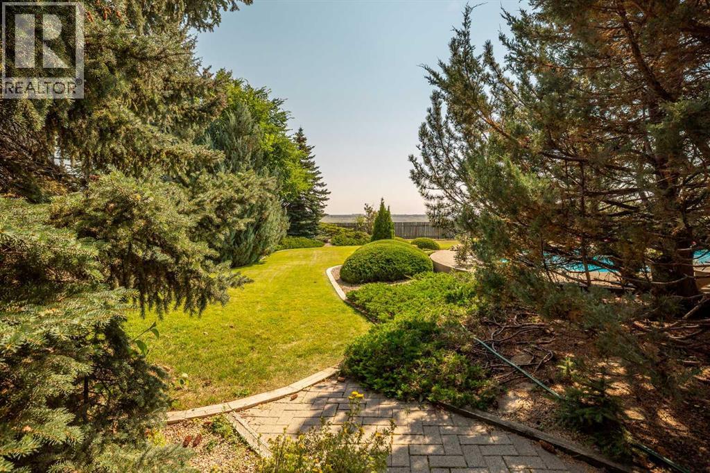 33 Ridgewood Crescent West - Photo 50