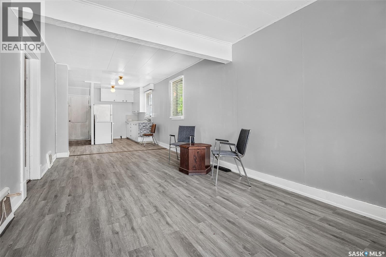 55 Iroquois STREET W - 9