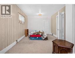 55 Iroquois Street W, Moose Jaw, SK S6H5A4 Photo 25