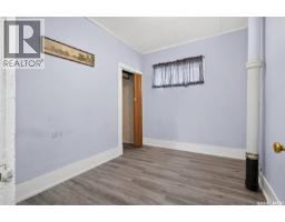 55 Iroquois Street W, Moose Jaw, SK S6H5A4 Photo 26