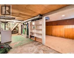 55 Iroquois Street W, Moose Jaw, SK S6H5A4 Photo 33