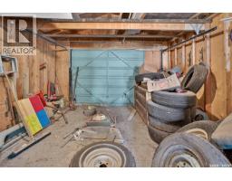 55 Iroquois Street W, Moose Jaw, SK S6H5A4 Photo 43