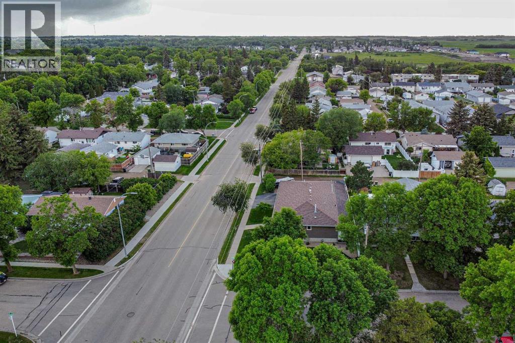 5102 54 Avenue - Photo 38