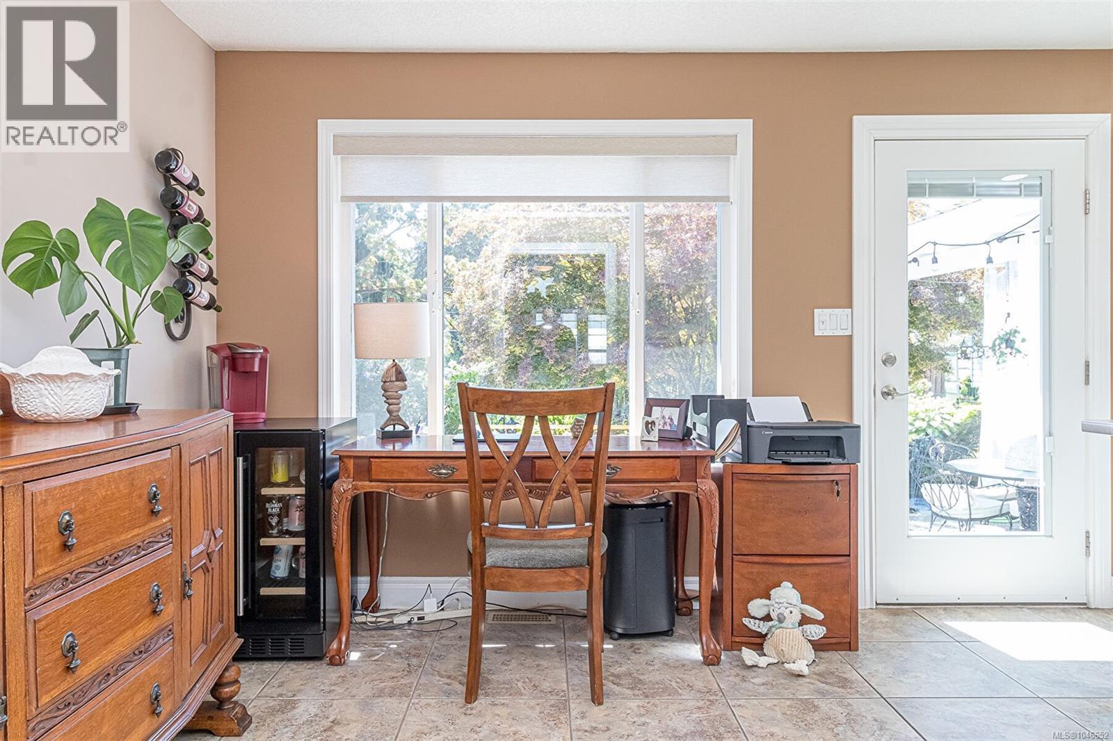 3162 Channel Blvd - Image 24