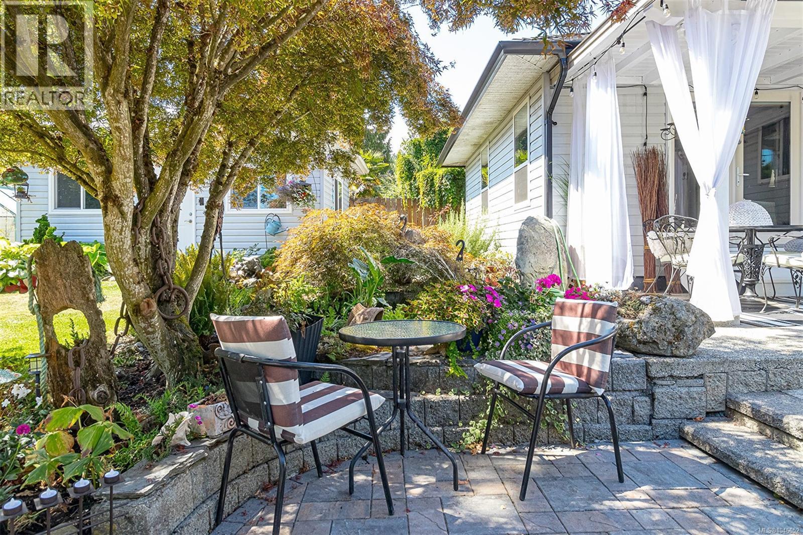 3162 Channel Blvd - Image 52