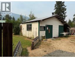 4243 Bloomquist Road, Malakwa, BC V0E2J0 Photo 10