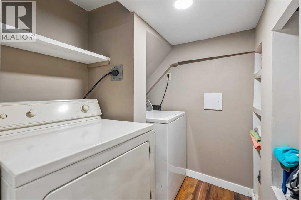 212 Whitman Place NE - 27