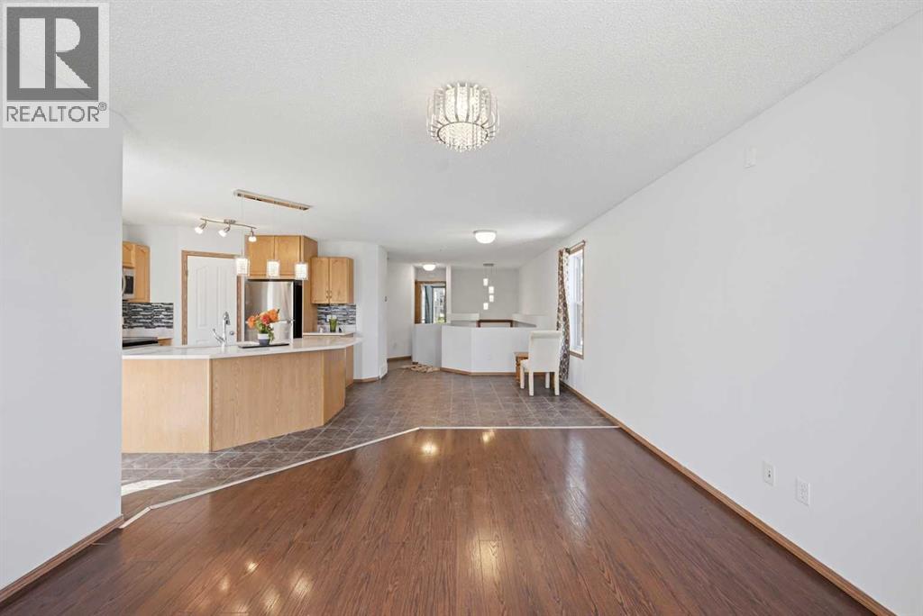 11 Covecreek Close Northeast - Photo 9