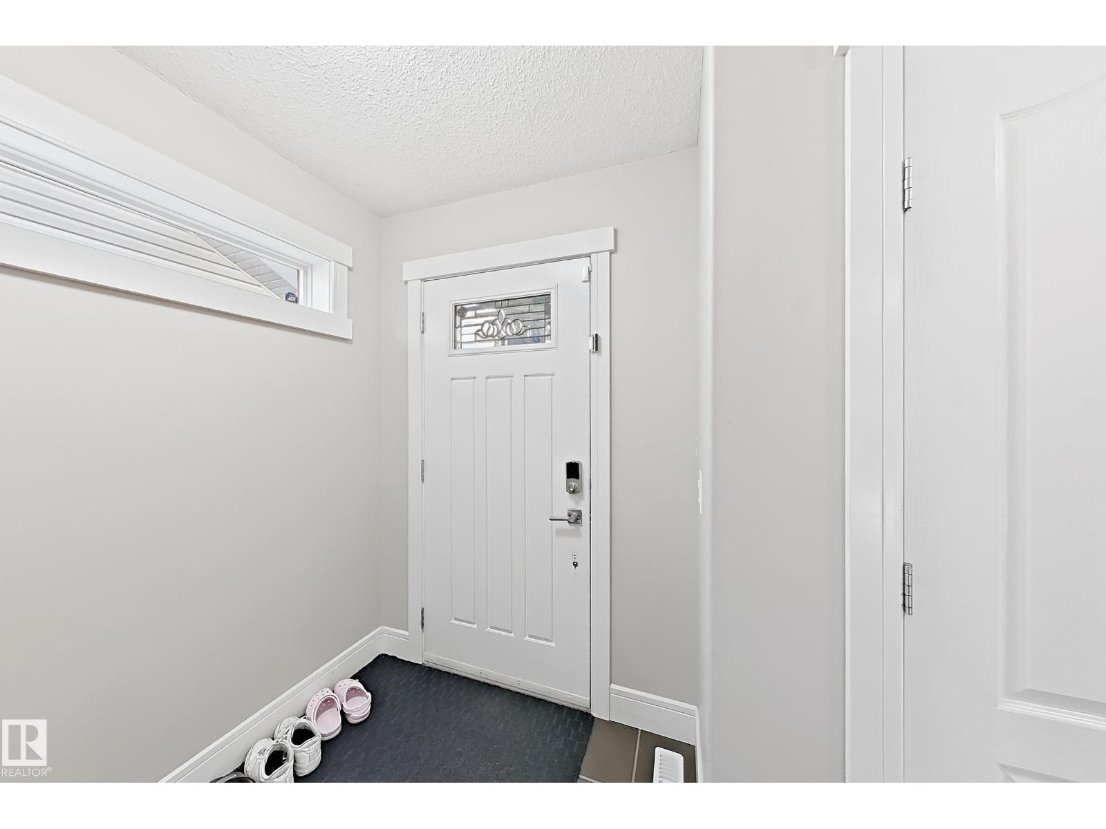 1862 32A Street NW - Photo 14