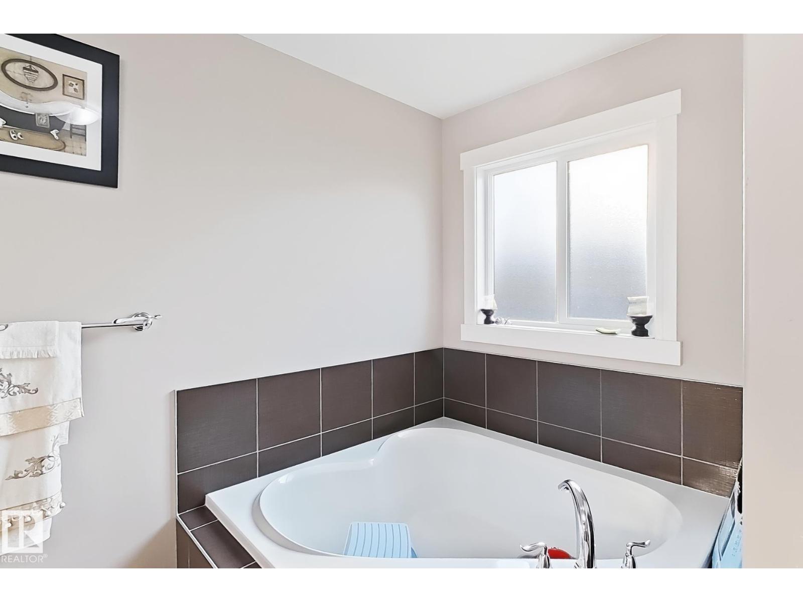 1862 32A ST NW - 42