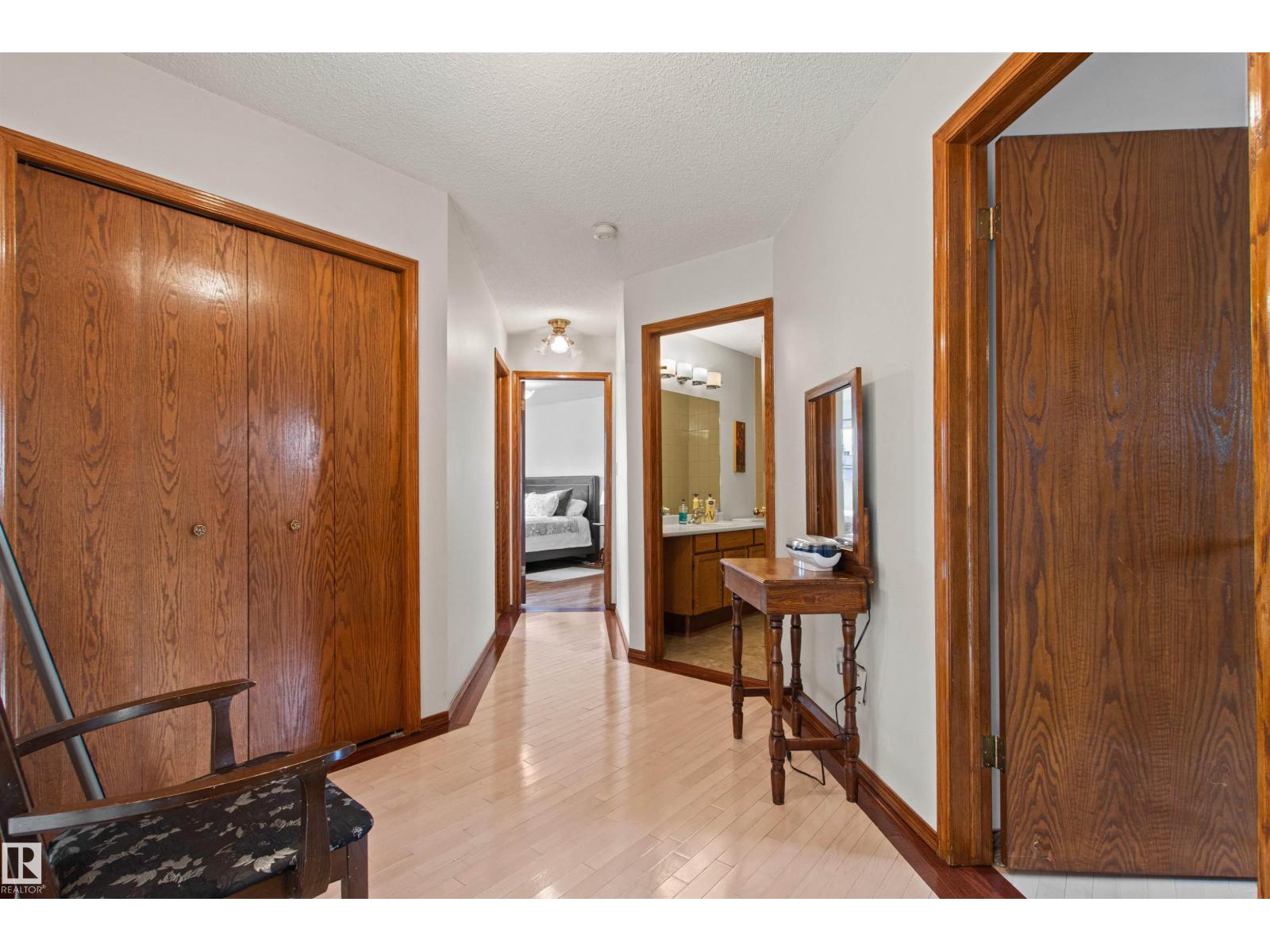 11139 157 Avenue NW - Photo 34