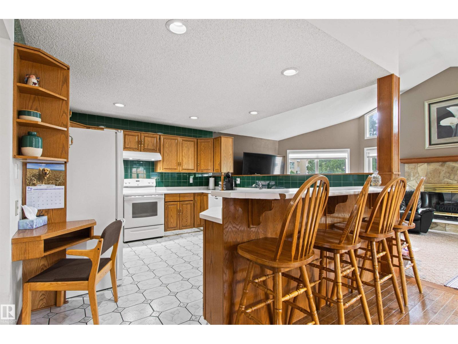 11139 157 AV NW, Beaumaris, Edmonton photo 5