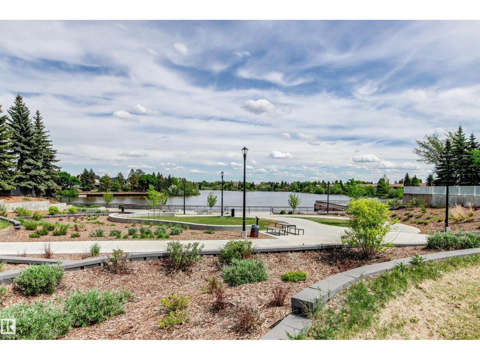 11139 157 AV NW - 61