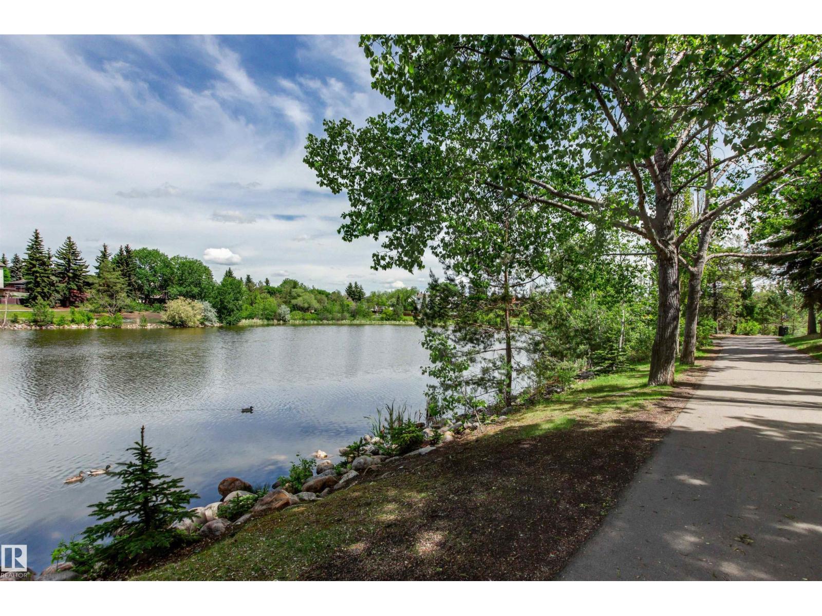 11139 157 AV NW - Image 64