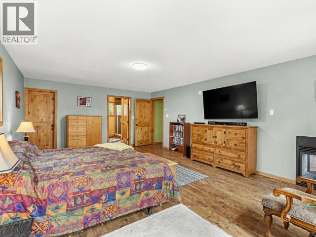 113 BOREAL ROAD - Image 24