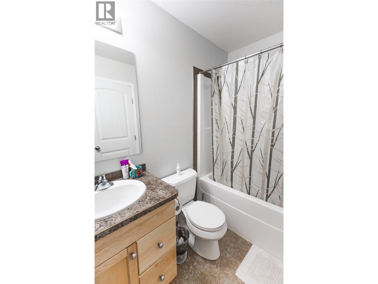 #5 805 96 Avenue - 21